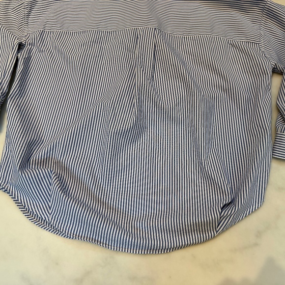 T Tahari Women’s long sleeved Blouse, , Blue White Pinstripe Size M - Picture 6 of 6